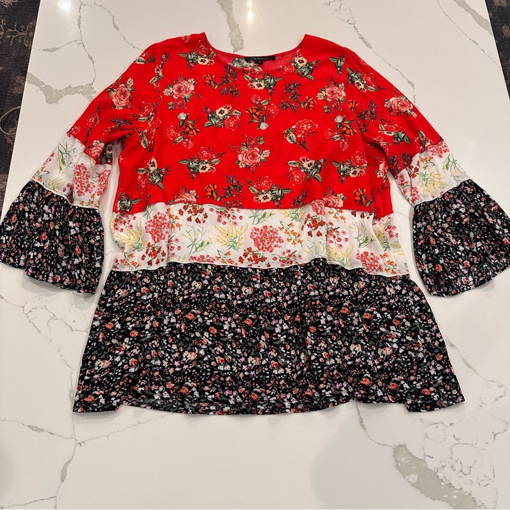 Calessa Women’s Floral Red Tiered Tunic Top Size L Ruffle Bell Sleeves Prairrie - Picture 1 of 10